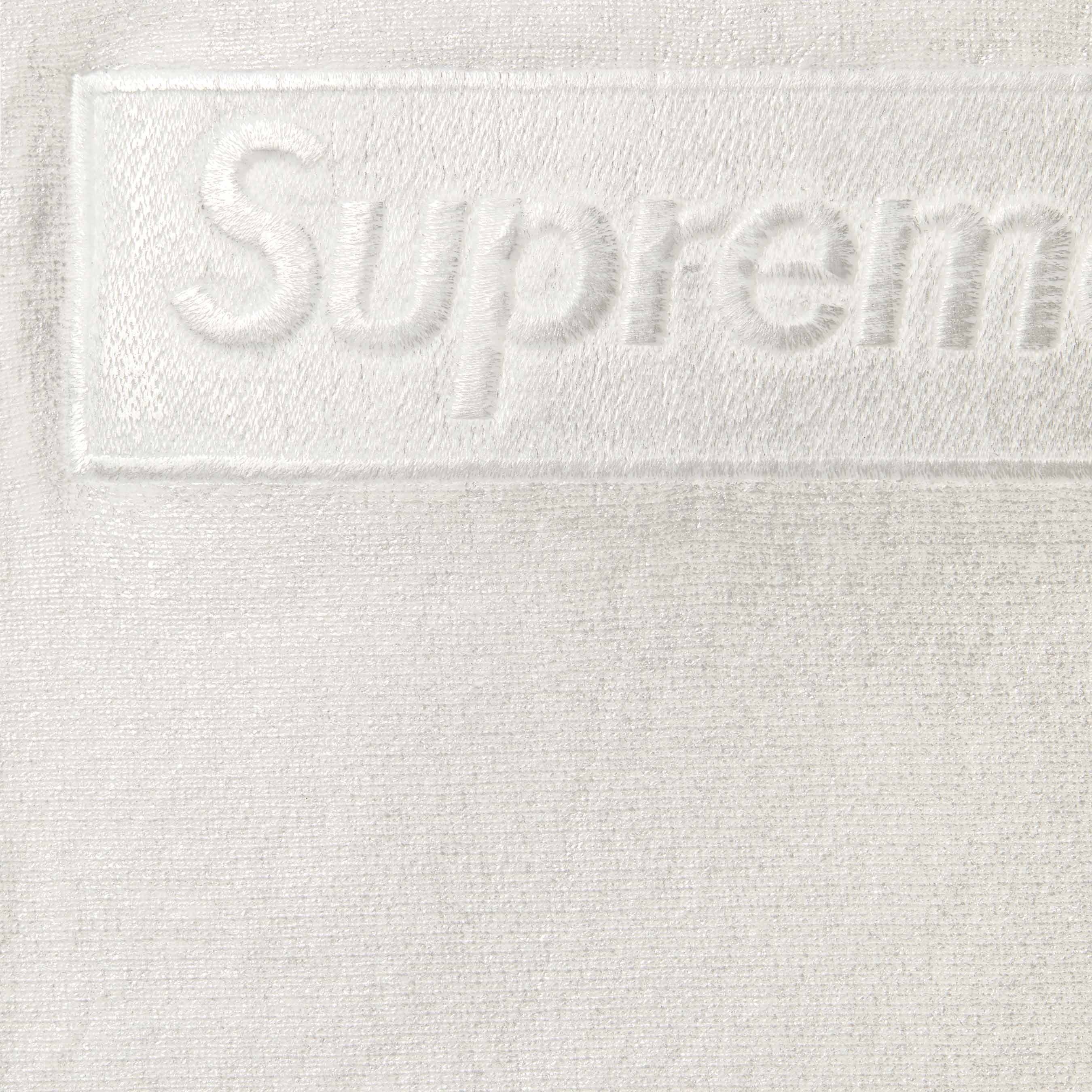 Supreme®/MM6 Maison Margiela Foil Box Logo Hooded Sweatshirt view 8